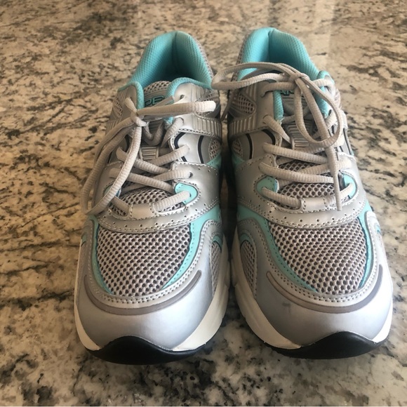 Apex Womens Boss Runner Active Shoes X-Last-Silver Sea Blue Size 10 X-Wide EUC - Picture 2 of 12